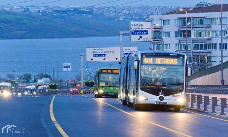 Istanbul Metrobus