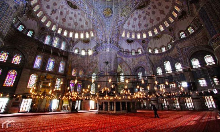 Religious affairs: suspension of group prayers in Turkish mosques