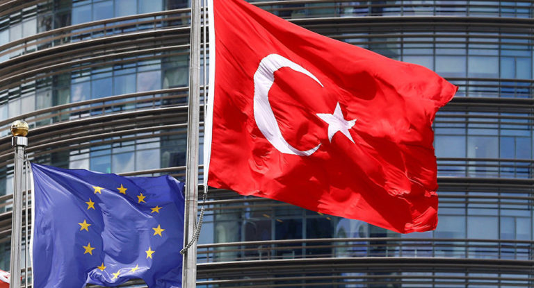 The European Union calls for support to Turkey regarding refugees