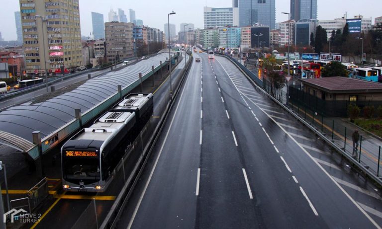 Istanbul Metrobus