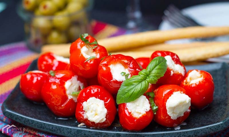 Red Pepper Stuffed With Cheese
