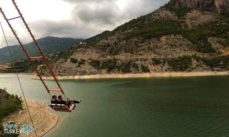 the giant swing on Lake Borçka
