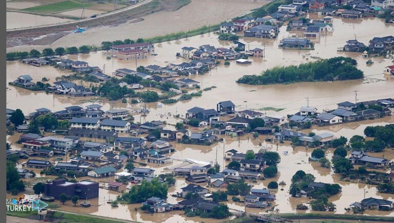 China… More than 300 dead and 50 missing in floods