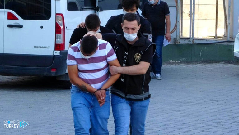 8 irregular migrants arrested in western Turkey