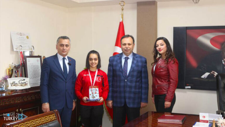 Weightlifting… Turkish Ayhan wins European under-23 silver