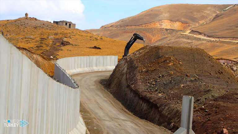 تركيا تستكمل بناء جدران أمنية في 34 بالمئة من حدودها