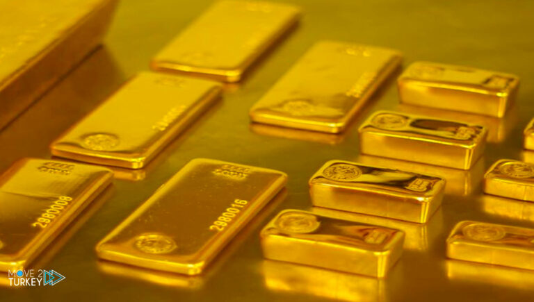 An ounce of gold is above $1800 due to the decline in the US currency