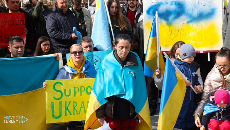 Turkey.. Ukrainians protest against Russia in Istanbul