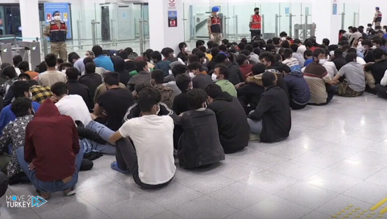 Turkey returns 227 irregular Afghan immigrants to their country