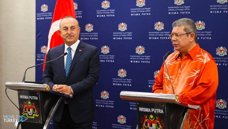 Çavuşoğlu meets Malaysian Prime Minister in Kuala Lumpur