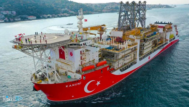 Erdogan inspects Abdul Hamid Khan drilling ship