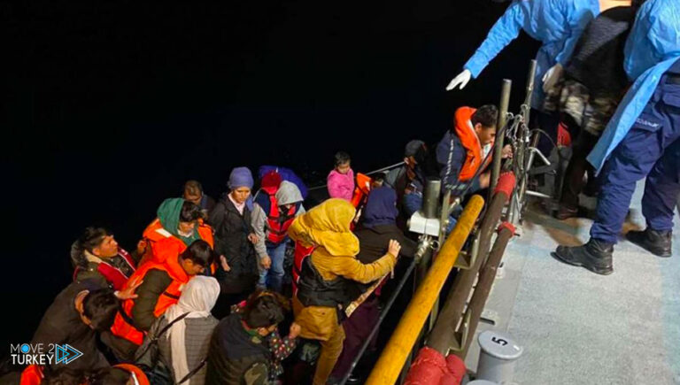 Rescue and arrest of 204 irregular migrants in western Turkey