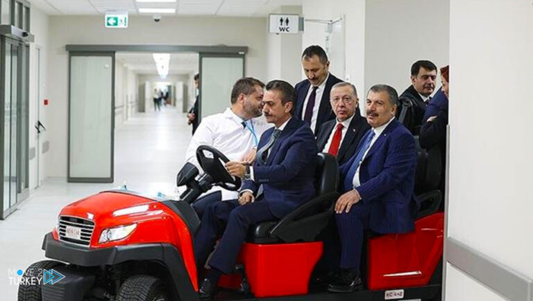 After its opening, Erdogan conducts an inspection tour of the “Atlik” City