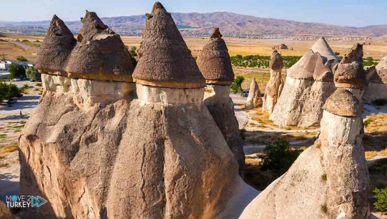 Fog delays balloon rides in Cappadocia, Turkey