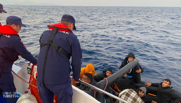 The Turkish Coast Guard rescues 34 migrants