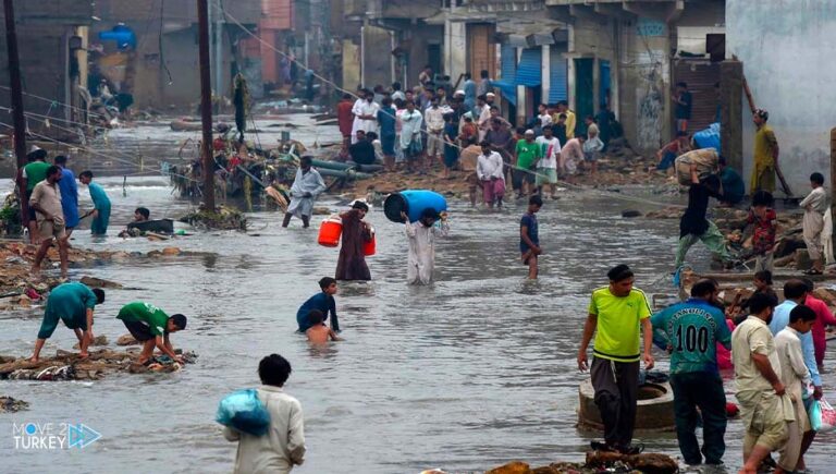 Turkish Relief continues to help flood victims in Pakistan