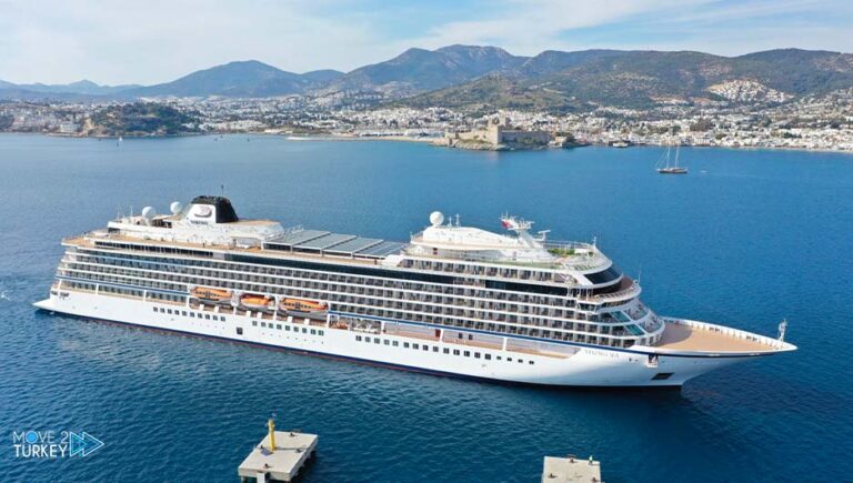 A cruise ship carrying 480 people arrives in Muğla, Turkey