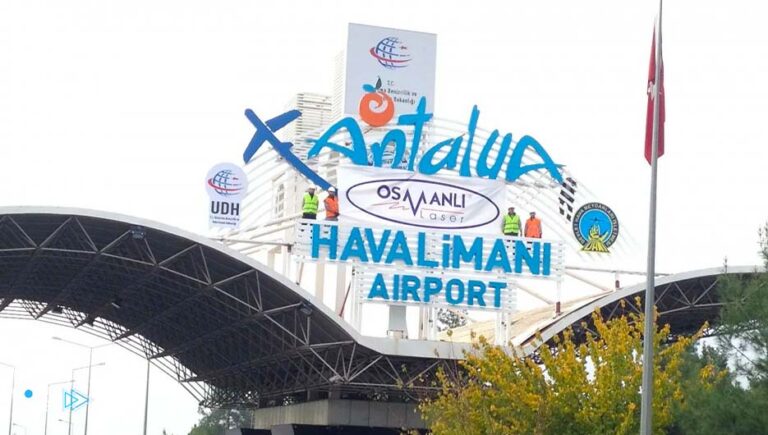 Antalya Airport breaks a record for the number of passengers