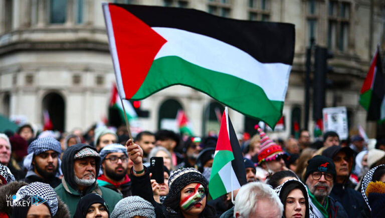 Istanbul.. A protest march against the Israeli attacks on Gaza